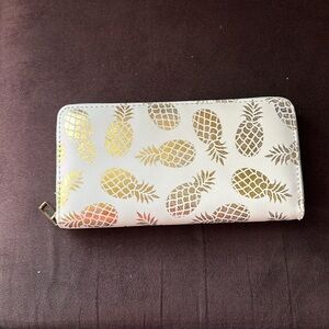 Pineapple woman wallet nwot
